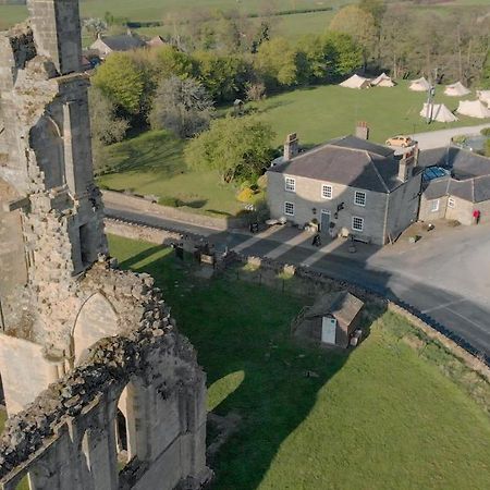 Byland Abbey Inn Coxwold Bagian luar foto