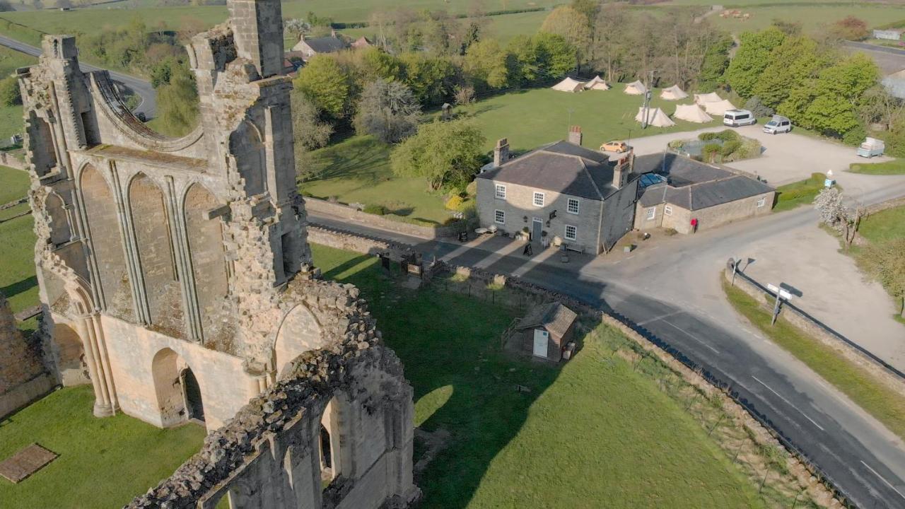 Byland Abbey Inn Coxwold Bagian luar foto